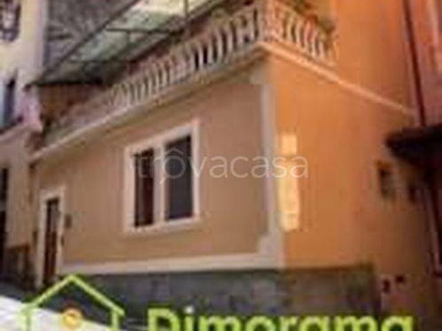 Appartamento in vendita a Gallicano via Domenico Bertini