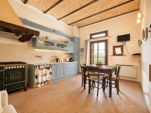 Appartamento in vendita a Gambassi Terme FI