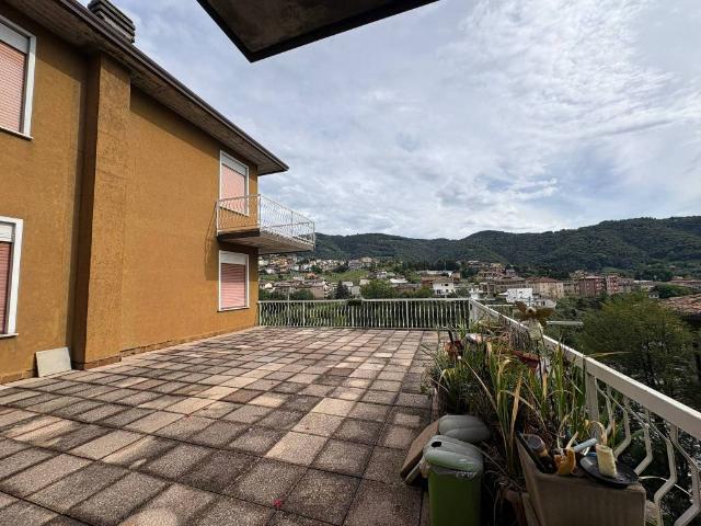Appartamento in vendita a Gandino BG