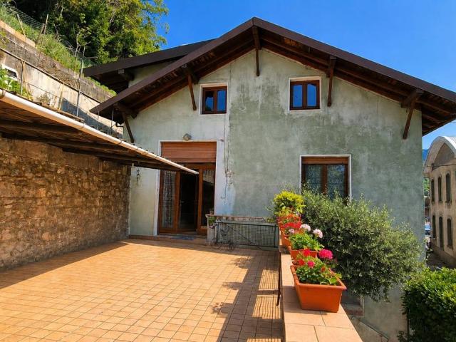 Appartamento in vendita a Gandino BG