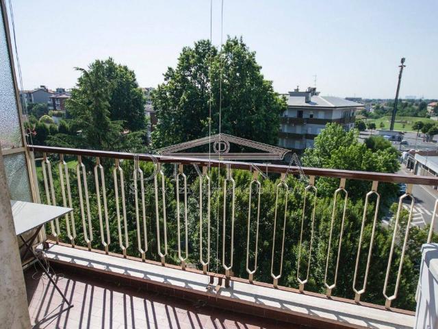 Appartamento in vendita a Garbagnate Milanese MI