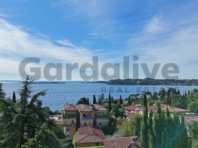 Appartamento in vendita a Gardone Riviera BS