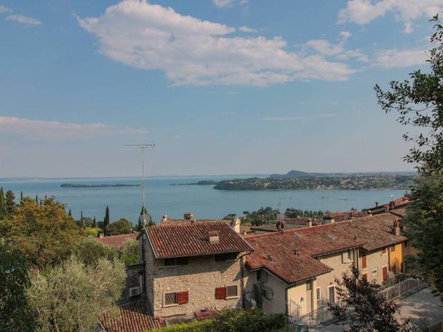 Appartamento in vendita a Gardone Riviera BS