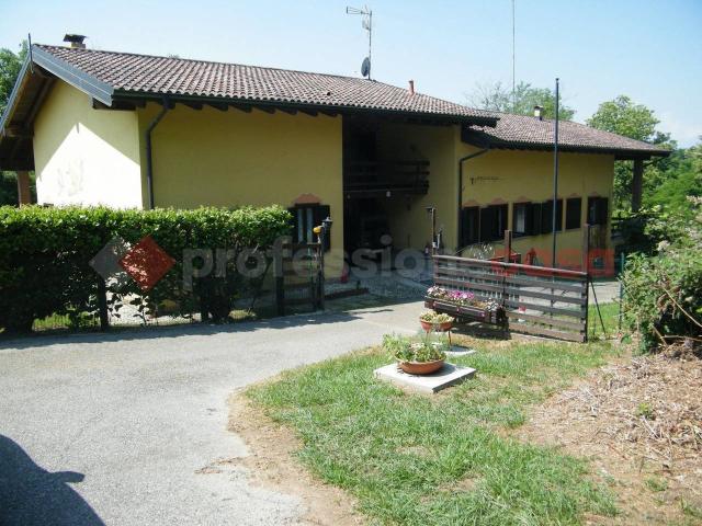 Casa indipendente in vendita a Gattico Veruno