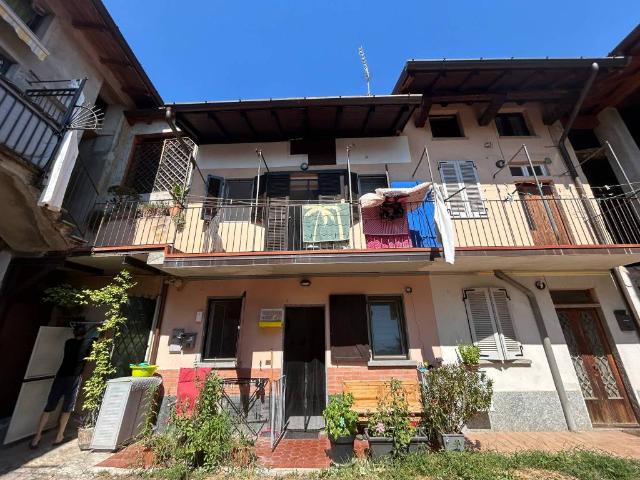 Appartamento in vendita a Gavirate VA