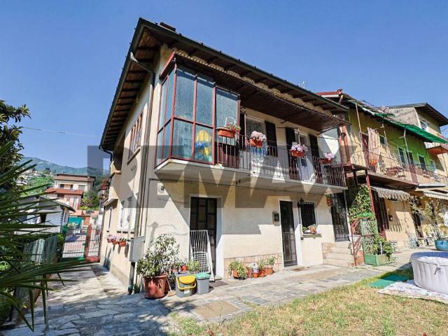 Appartamento in vendita a Gavirate via Nosè, 4
