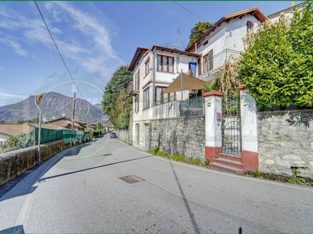Appartamento in vendita a Gemonio VA