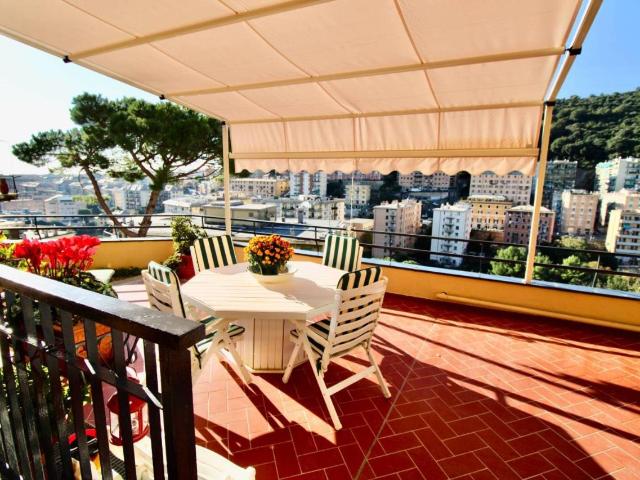 Appartamento in vendita a Genova
