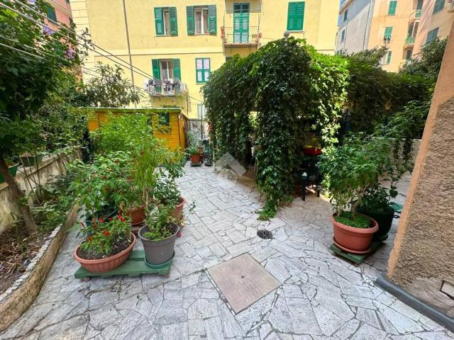 Appartamento in vendita a Genova