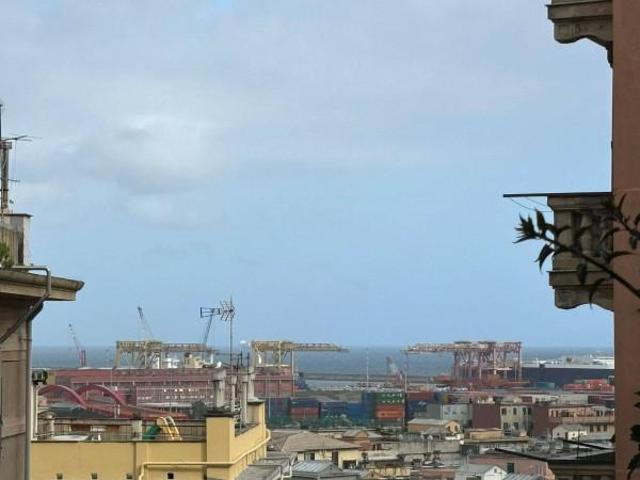 Appartamento in vendita a Genova