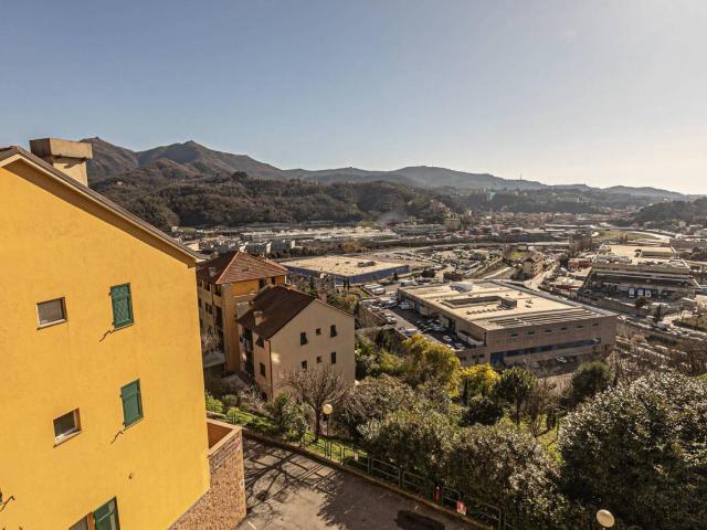 Appartamento in vendita a Genova