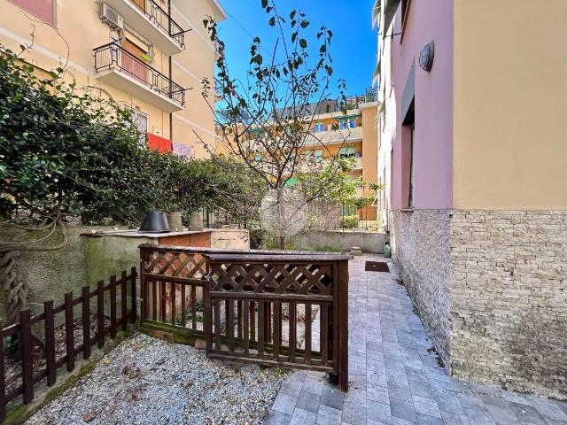 Appartamento in vendita a Genova