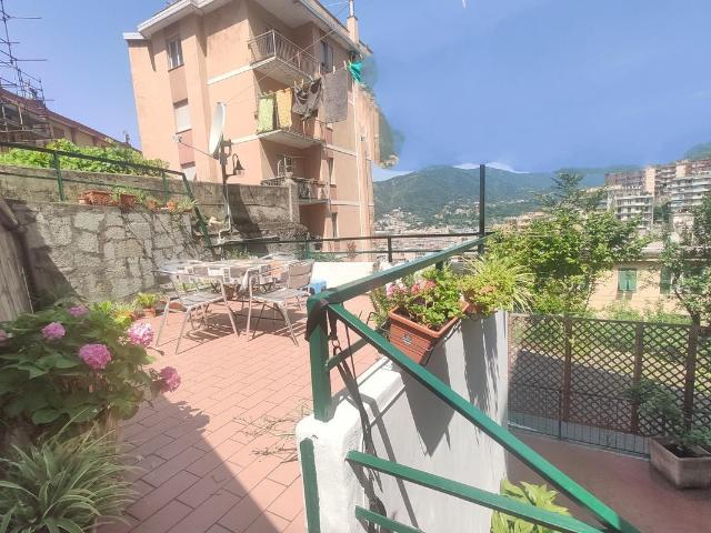 Appartamento in vendita a Genova