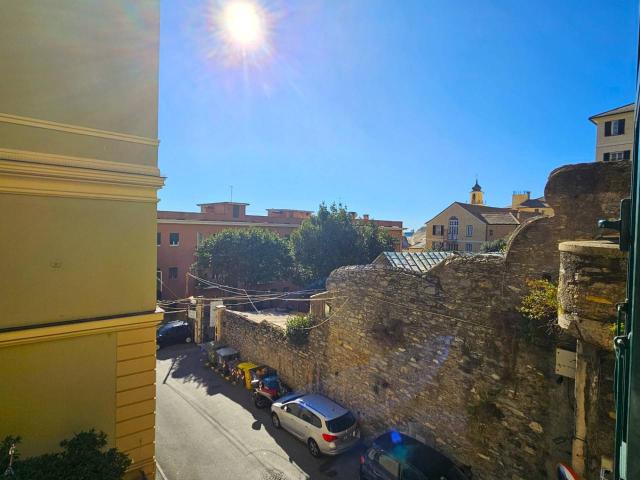 Appartamento in vendita a Genova