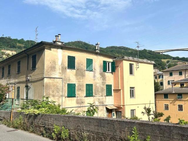 Appartamento in vendita a Genova