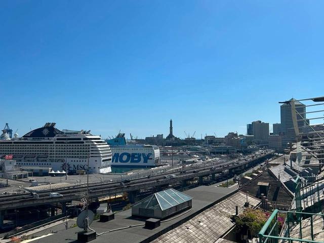 Appartamento in vendita a Genova