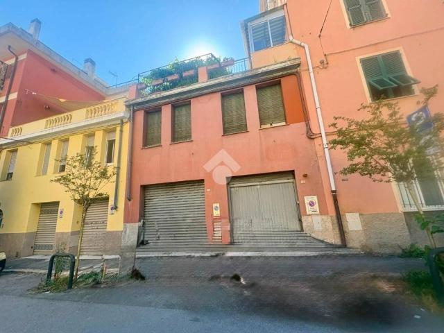 Appartamento in vendita a Genova