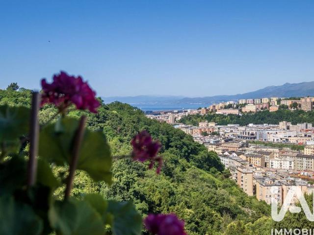 Appartamento in vendita a Genova