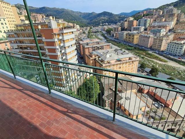 Appartamento in vendita a Genova