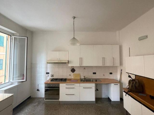 Appartamento in vendita a Genova