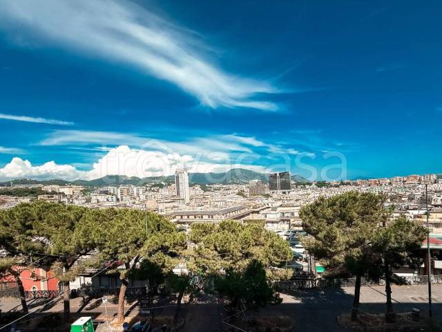 Appartamento in vendita a Genova via Corsica, Carignano