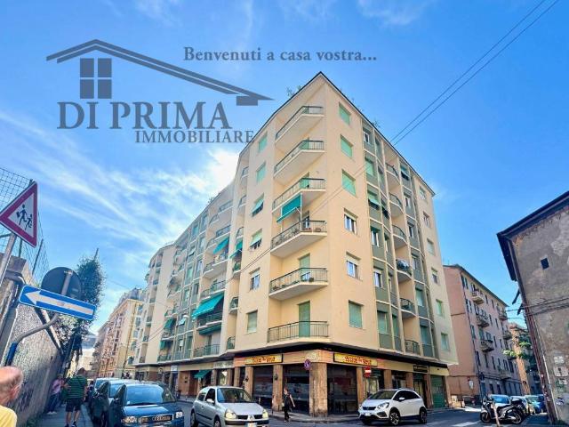 Appartamento in vendita a Genova via Carlo Corsi, 1, Sestri Ponente