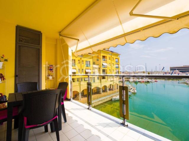 Appartamento in vendita a Genova via Cibrario, Sestri Ponente