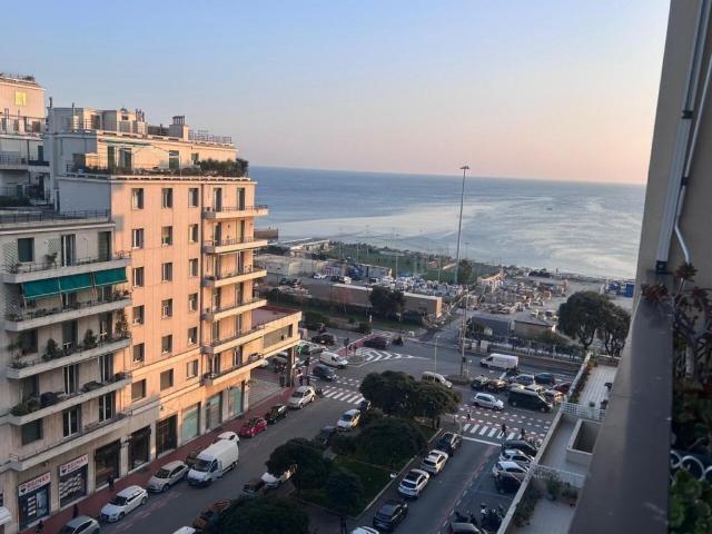 Appartamento in vendita a Genova via Alessandro Rimassa, Foce