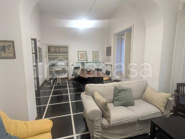 Appartamento in vendita a Genova via Assarotti, Centro Città