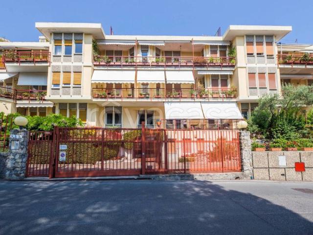 Appartamento in vendita a Genova via Domenico Chiodo, 1F, Castelletto