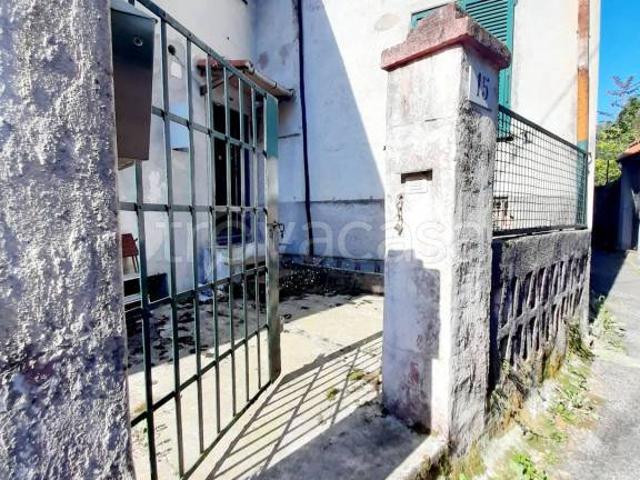 Appartamento in vendita a Genova via dei Noceti, Struppa