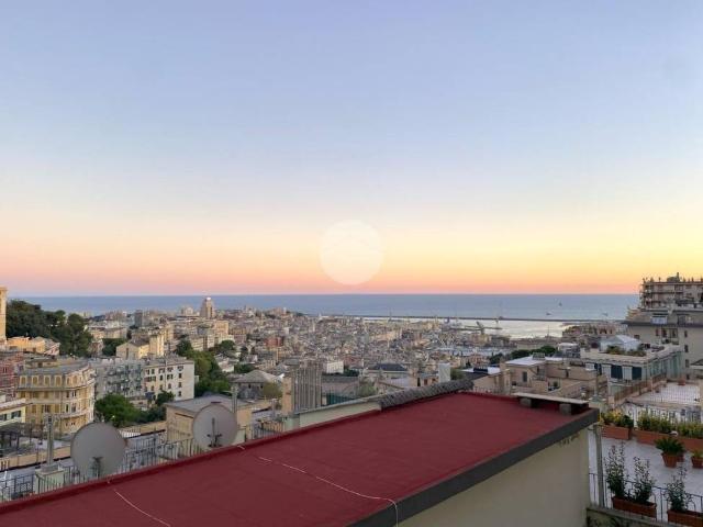 Appartamento in vendita a Genova via Scorza, Castelletto