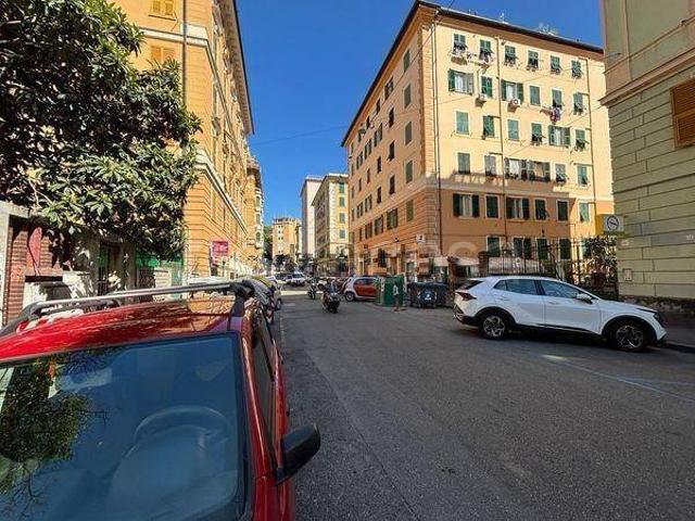 Appartamento in vendita a Genova via Trebisonda, Foce