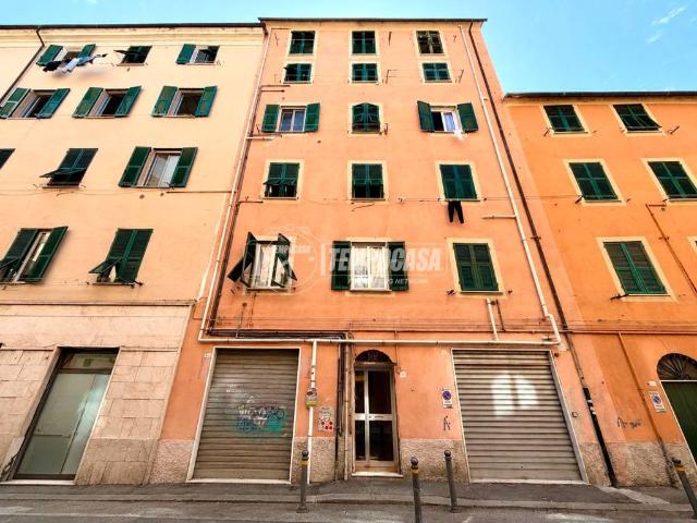 Appartamento in vendita a Genova via Ursone da Sestri 4, Sestri Ponente