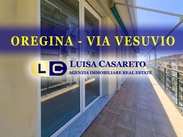 Appartamento in vendita a Genova via Vesuvio, 7, Oregina