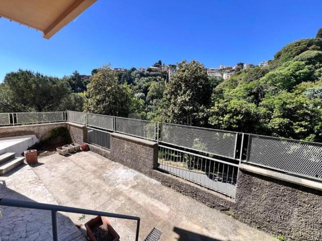 Appartamento in vendita a Genova, Albaro
