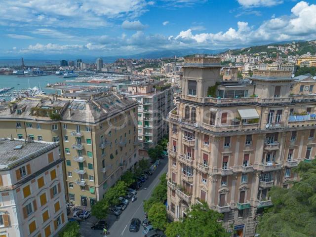Appartamento in vendita a Genova corso carbonara, Castelletto