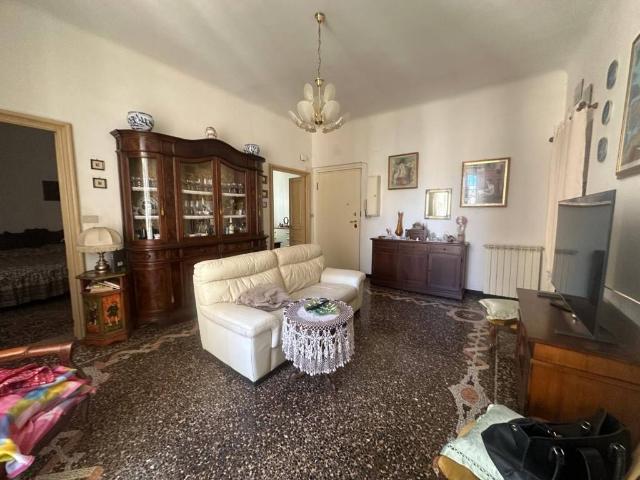 Appartamento in vendita a Genova GE