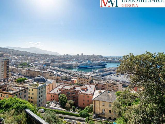 Appartamento in vendita a Genova GE