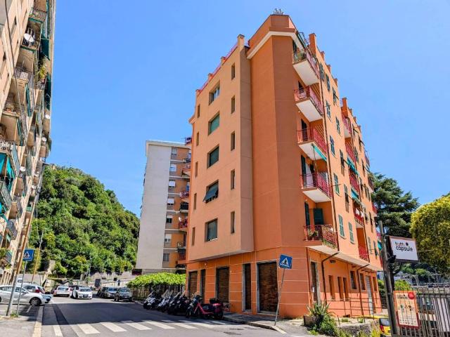 Appartamento in vendita a Genova GE