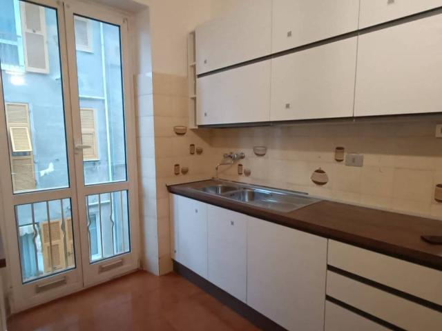 Appartamento in vendita a Genova GE