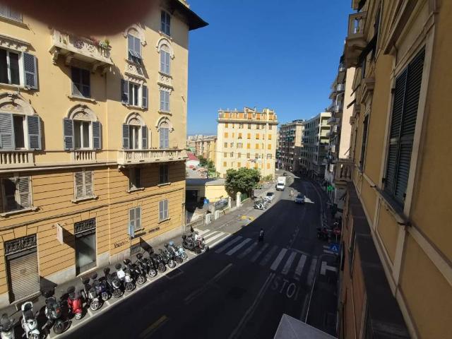 Appartamento in vendita a Genova GE