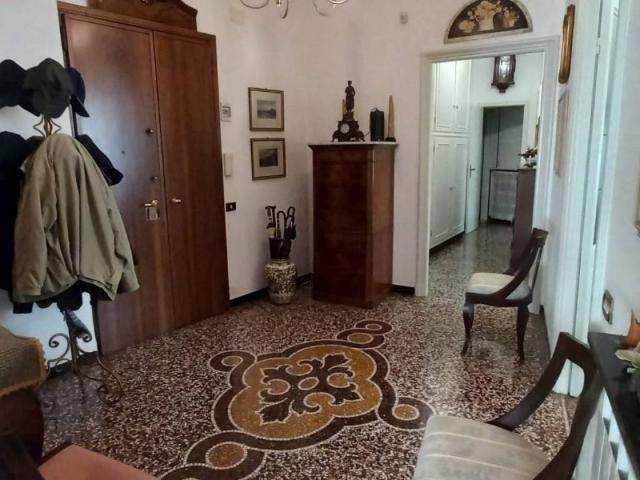 Appartamento in vendita a Genova GE