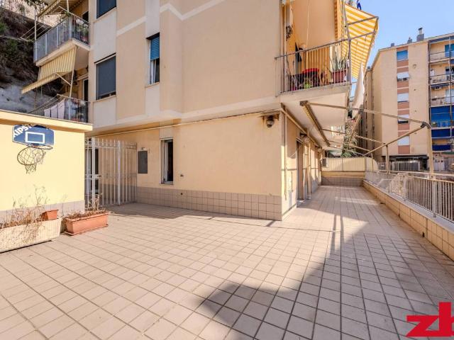 Appartamento in vendita a Genova GE