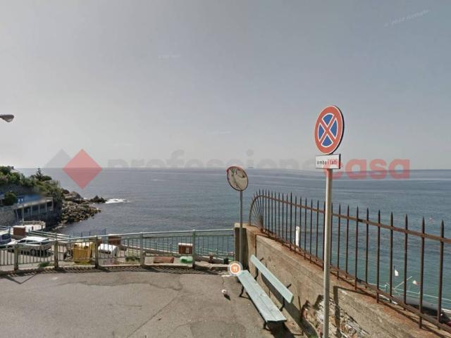 Appartamento in vendita a Genova GE