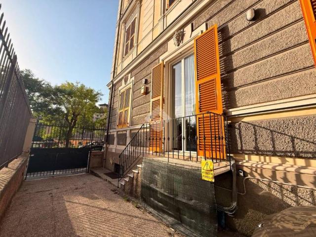 Appartamento in vendita a Genova GE
