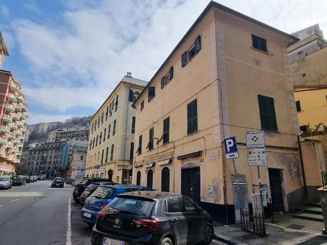 Appartamento in vendita a Genova GE