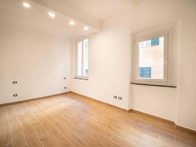 Appartamento in vendita a Genova GE
