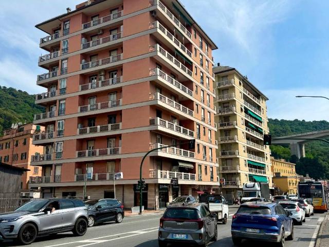 Appartamento in vendita a Genova GE