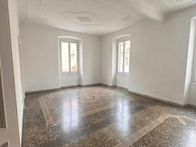 Appartamento in vendita a Genova GE
